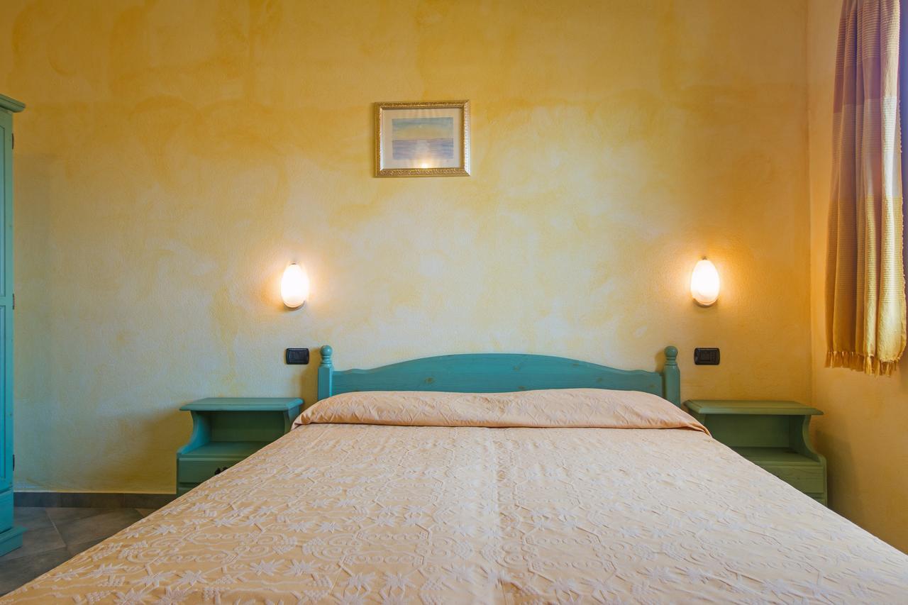 Residenza Gli Ontani Ξενοδοχείο Orosei Εξωτερικό φωτογραφία