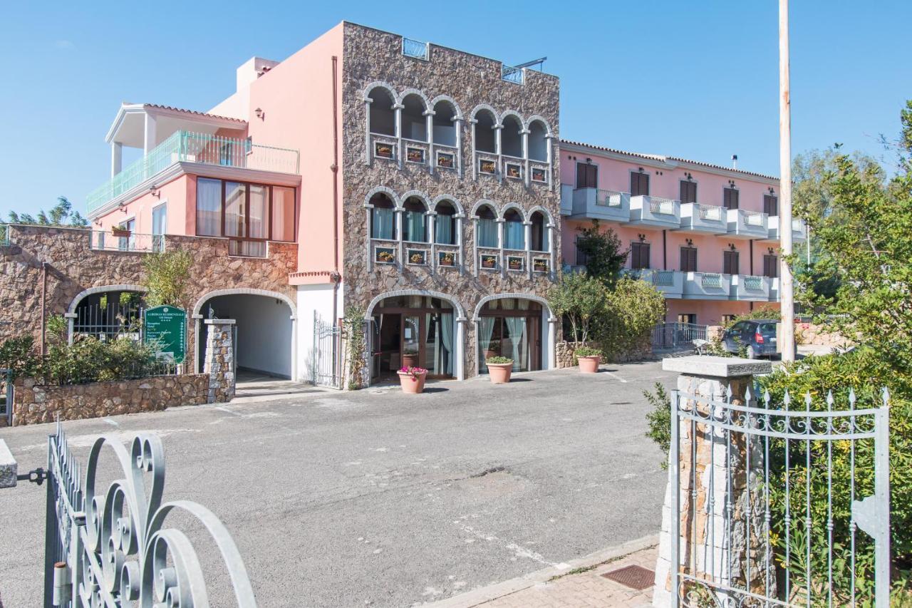 Residenza Gli Ontani Ξενοδοχείο Orosei Εξωτερικό φωτογραφία