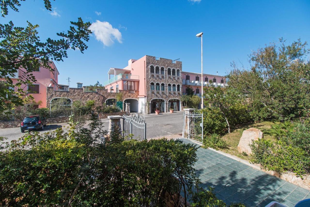 Residenza Gli Ontani Ξενοδοχείο Orosei Εξωτερικό φωτογραφία