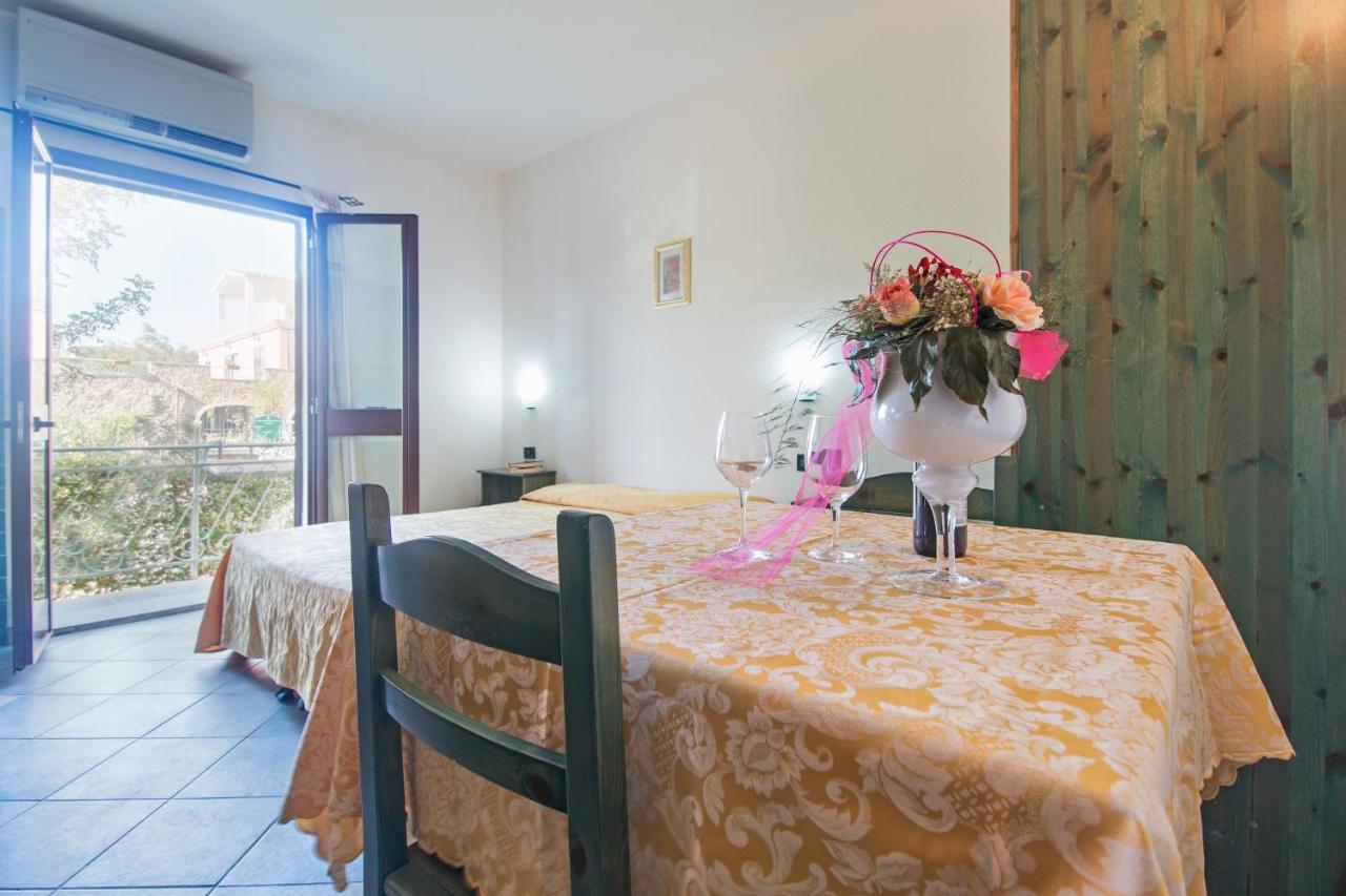 Residenza Gli Ontani Ξενοδοχείο Orosei Εξωτερικό φωτογραφία