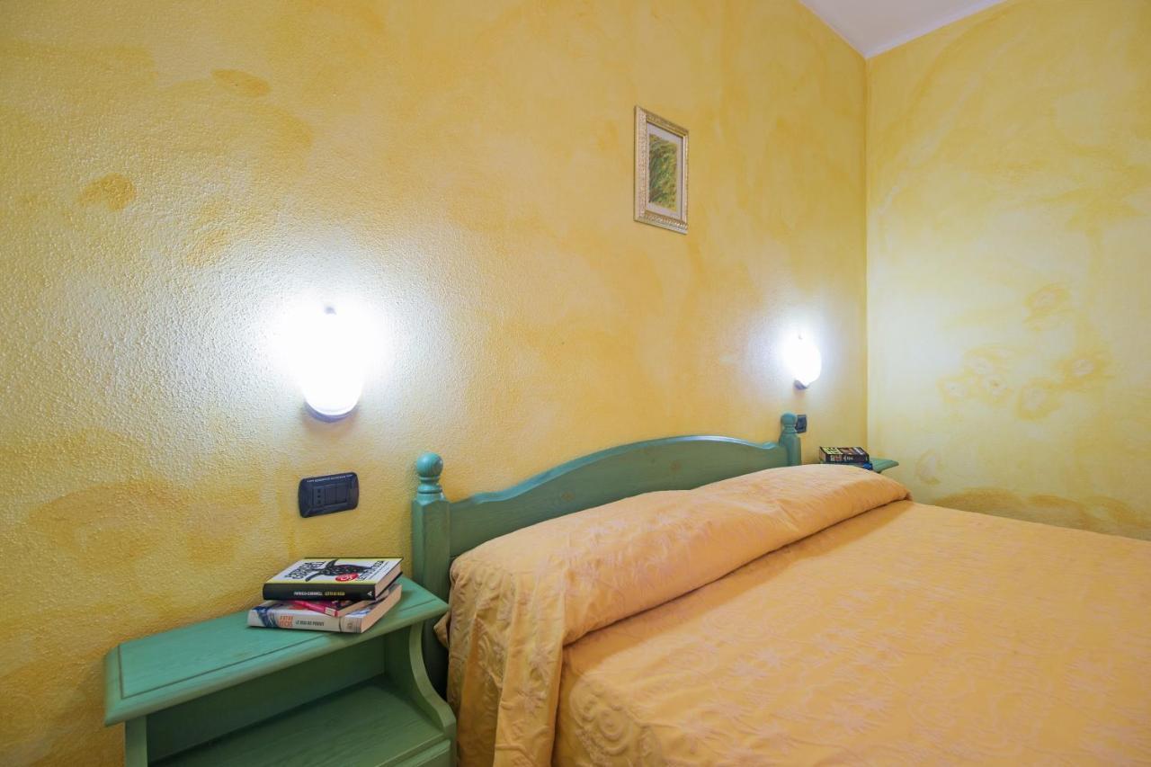 Residenza Gli Ontani Ξενοδοχείο Orosei Εξωτερικό φωτογραφία