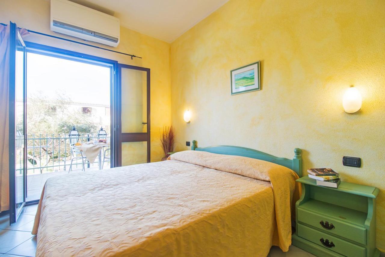 Residenza Gli Ontani Ξενοδοχείο Orosei Εξωτερικό φωτογραφία